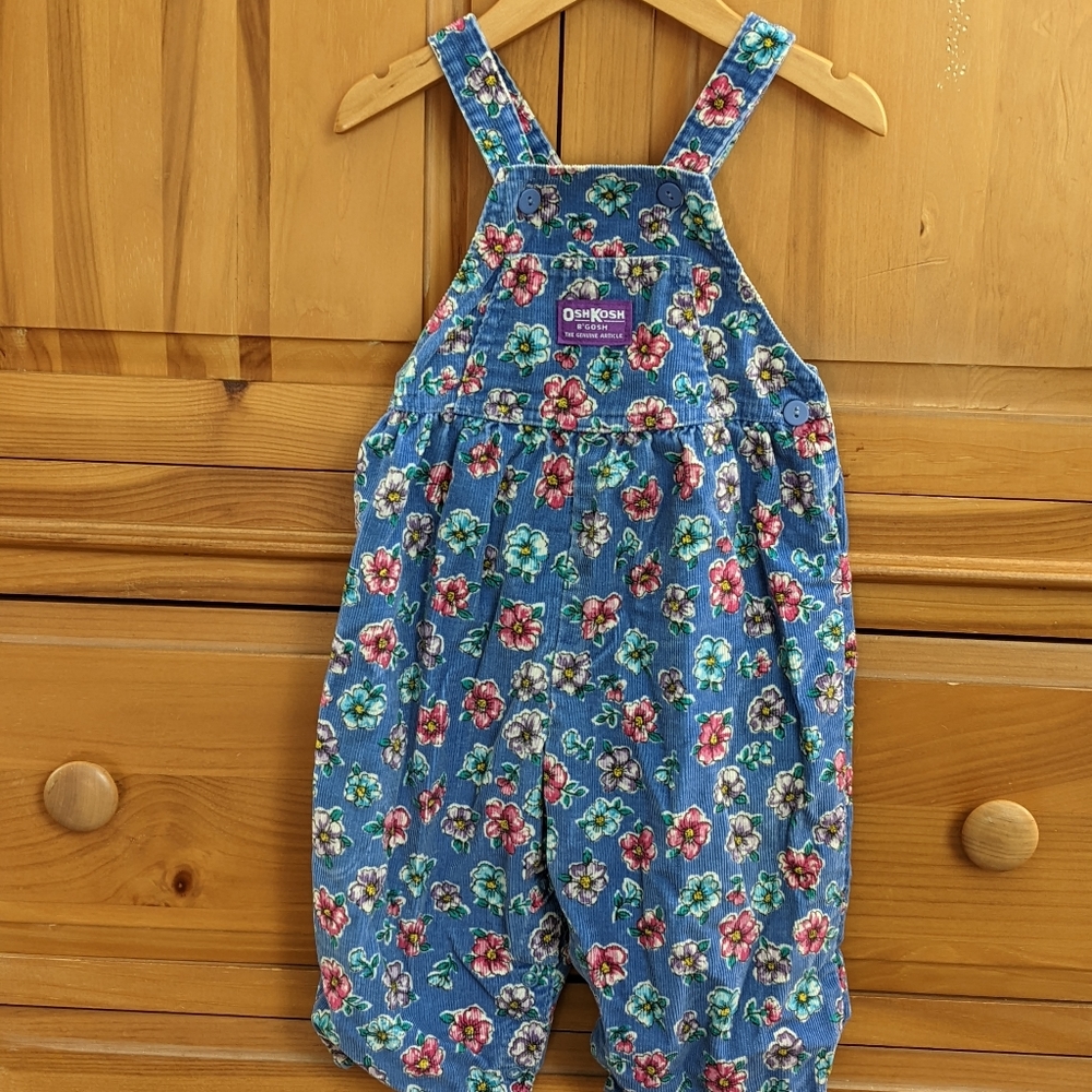 Vintage floral corduroy overalls for fall and winter. 2t